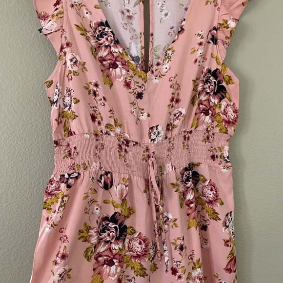 Xhilaration Women’s Floral Wide Leg One Piece Jumper NWOT Size M - Picture 10 of 12